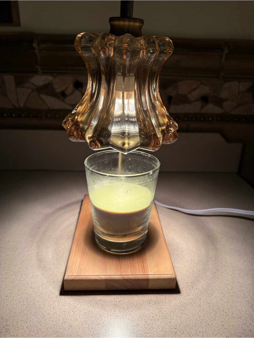 Lamp Candle Warmer with Amber Glass Shade and Dimmer Swtich